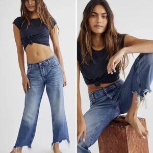 Free People Maggie Mid Rise Straight Leg Jeans size 27 Medium Wash Distressed